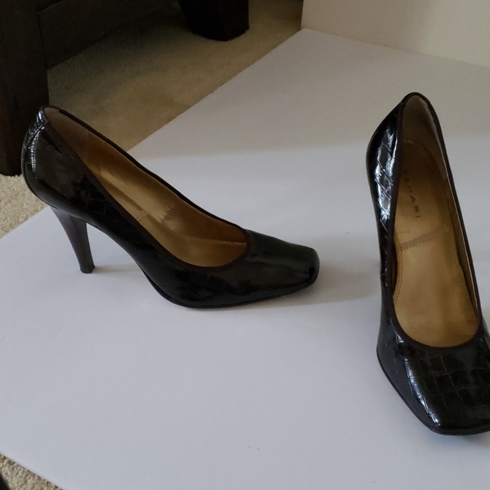 Shoes - Picture 3 of 3